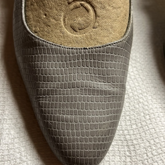 Vintage Gray crocodile like slingbacks size 8 medium - Picture 10 of 15